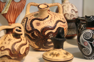 stirrup jar octapus